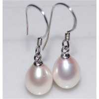 Elegant 8-9mm cultured freshwater pearl 925 sterling silver earrings